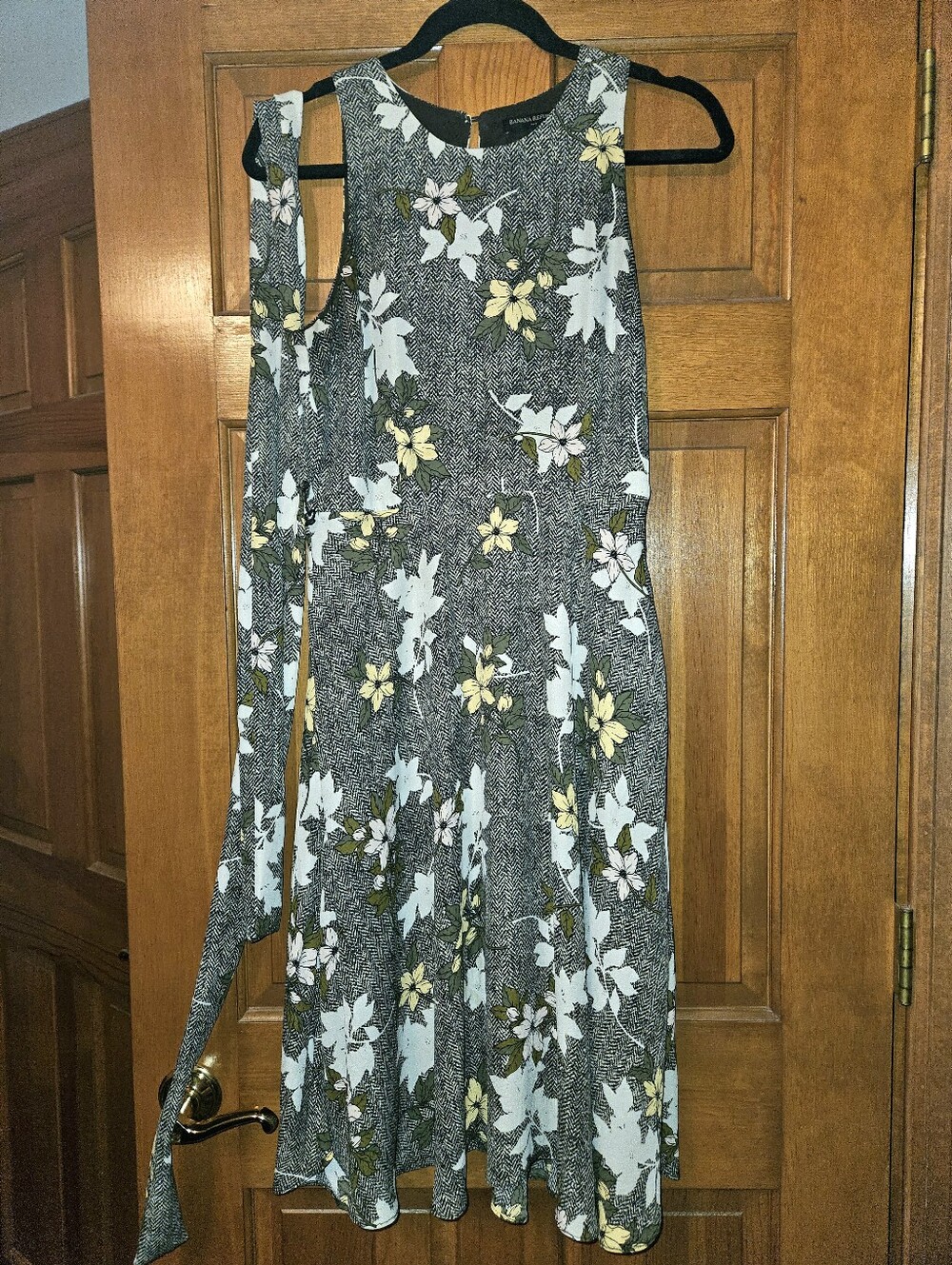 Floral Tie-Waist Sleeveless Dress - Yellow Floral on Gray